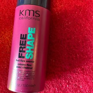 KMS California free shape hot flex creme